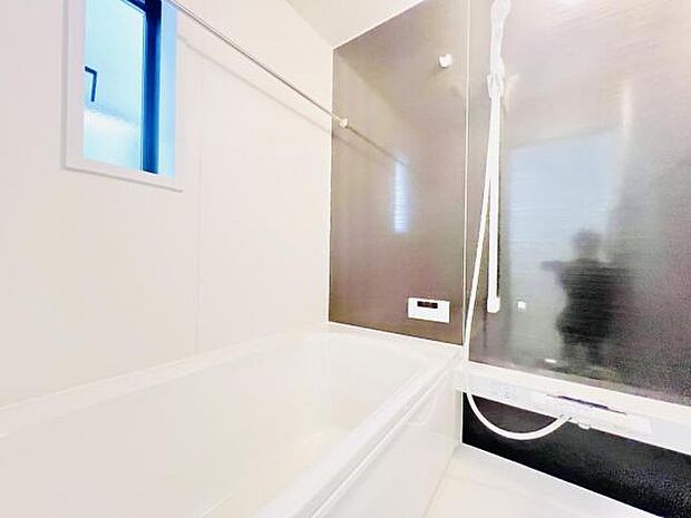 お風呂でほっとひといき。1日の疲れを癒しましょう。