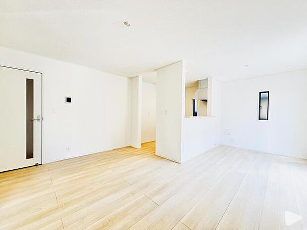 家族団らんの場所としてゆったりと居心地の良いリビングです。