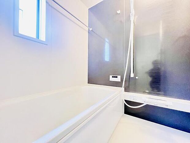 お風呂でほっとひといき。1日の疲れを癒しましょう。