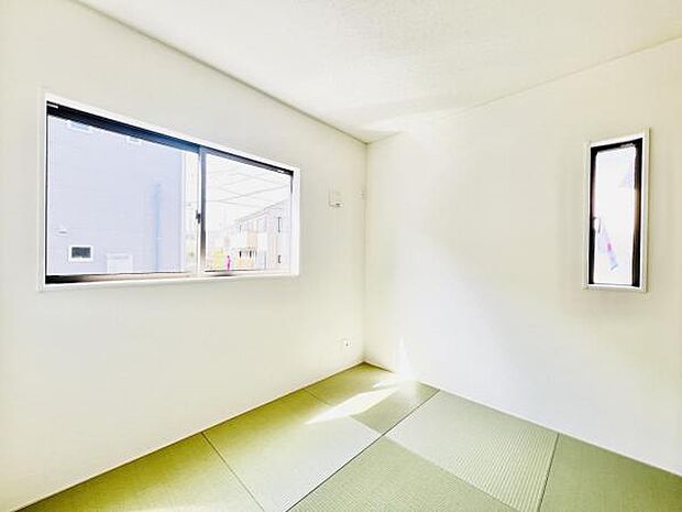 和室スペースです。畳のお部屋は寛げる空間ですね。