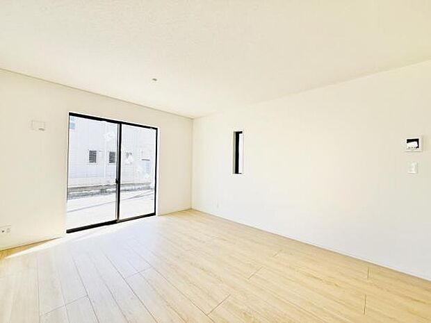 家族団らんの場所としてゆったりと居心地の良いリビングです。