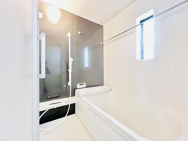 お風呂でほっとひといき。1日の疲れを癒しましょう。