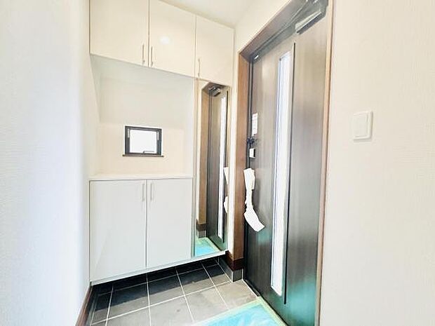 いつも気持ちよくご家族を迎えられる玄関です。