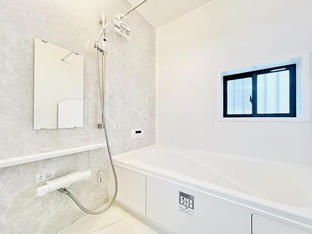 お風呂でほっとひといき。1日の疲れを癒しましょう。