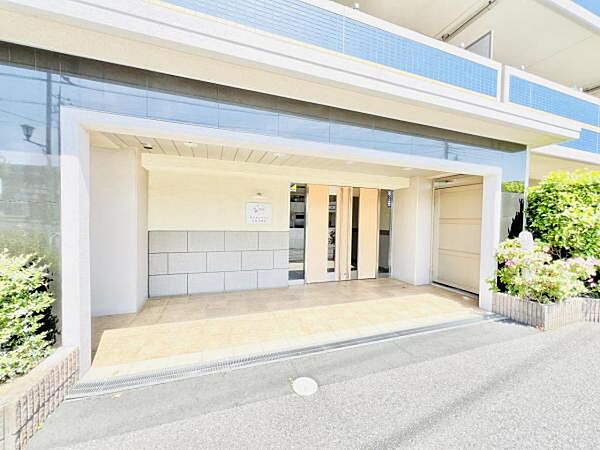エントランスを拡大表示