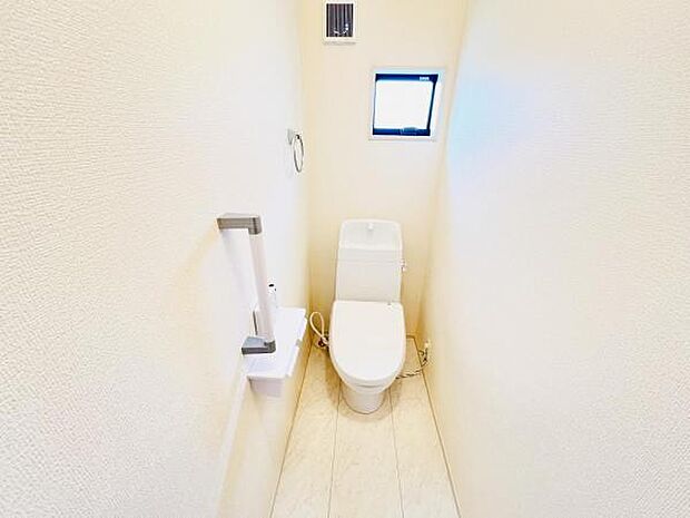 ほっと安らげるトイレ空間です。