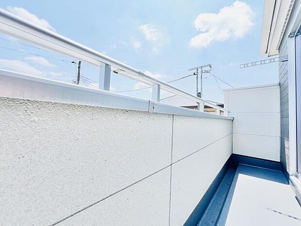 お洗濯ものを気持ち良く太陽の光で干せるのが嬉しいですね。