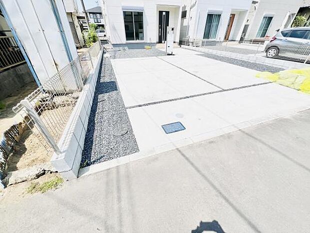 駐車場ももちろん完備しておりますのでお車所有の方にも心強いです。