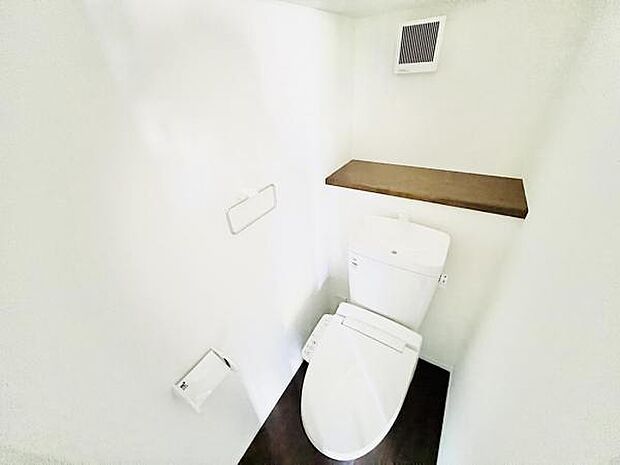 ほっと安らげるトイレ空間です。