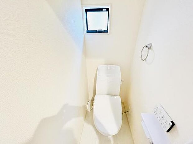 ほっと安らげるトイレ空間です。