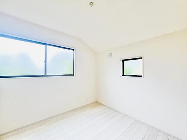 子供部屋にもちょうど良い大きさのお部屋です。