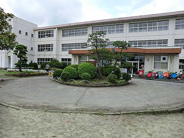 市原市立若宮小学校まで約854m(徒歩11分)
