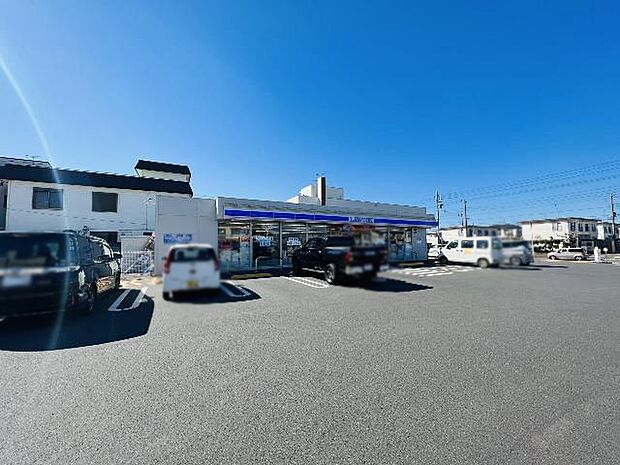 ローソン 市原若宮三丁目店まで約580m（徒歩8分）
