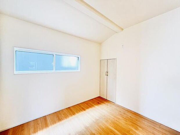 子供部屋にもちょうど良い大きさのお部屋です。