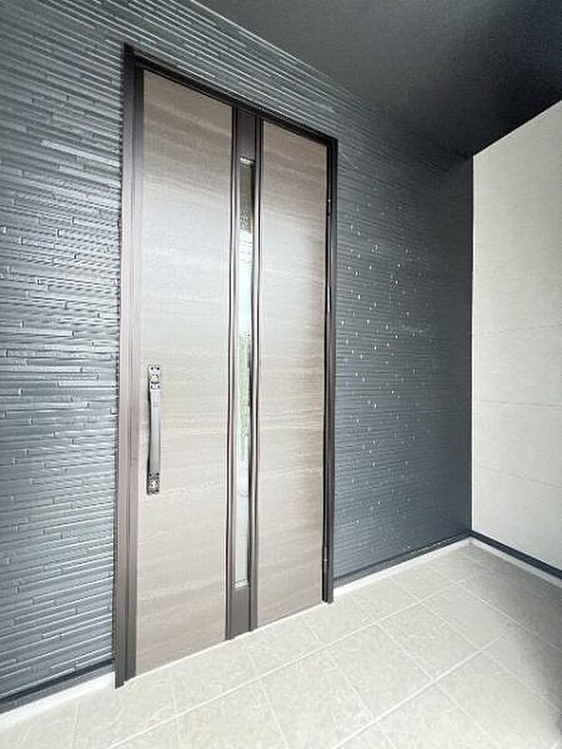 いつも気持ちよくご家族を迎えられる玄関です。
