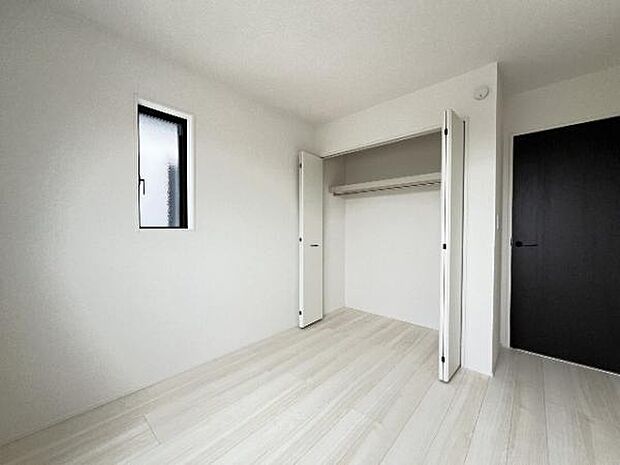 子供部屋や趣味の部屋など用途に合わせてお使いいただけます。