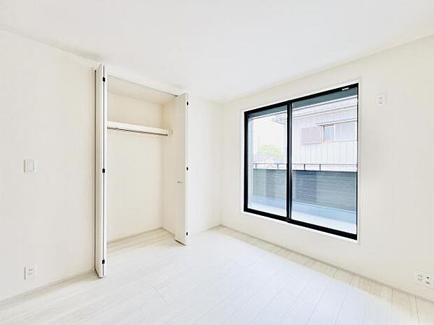 子供部屋にもちょうど良い大きさのお部屋です。