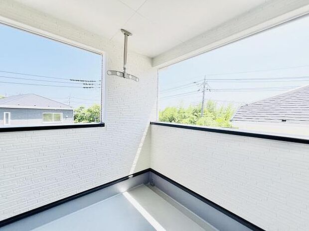 お洗濯ものを気持ち良く太陽の光で干せるのが嬉しいですね。