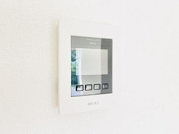 訪問者を確認できるTVモニター付きインターフォンです。