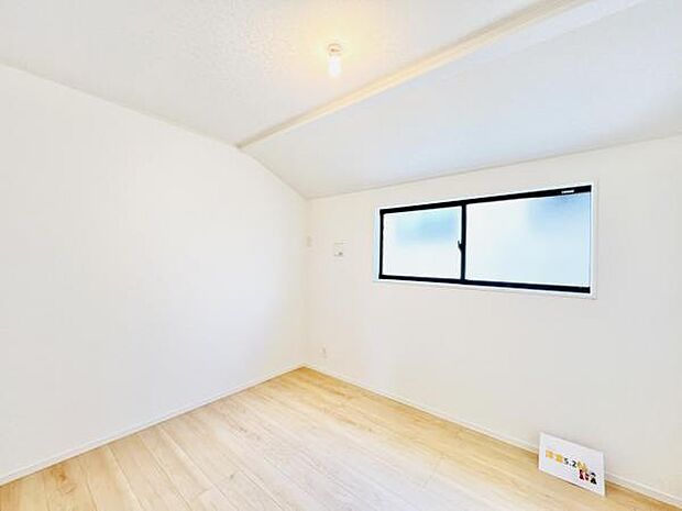 子供部屋にもちょうど良い大きさのお部屋です。