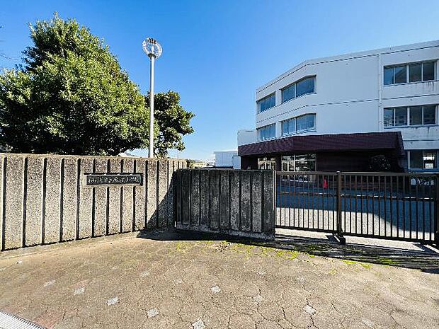 袖ケ浦市立蔵波小学校まで約850m（徒歩11分）