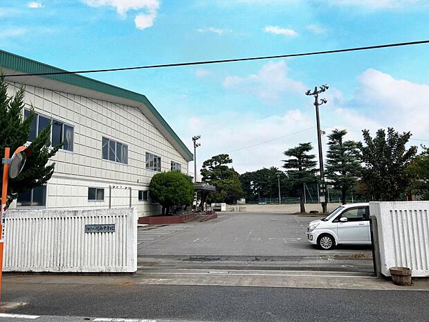 宇都宮市立陽南中学校まで約2100m（徒歩27分）