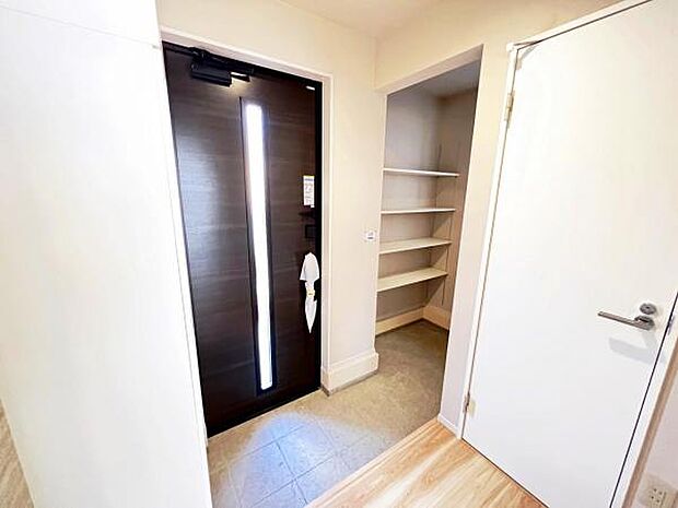 いつも気持ちよくご家族を迎えられる玄関です。