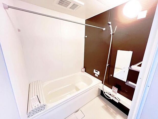 お風呂でほっとひといき。1日の疲れを癒しましょう。