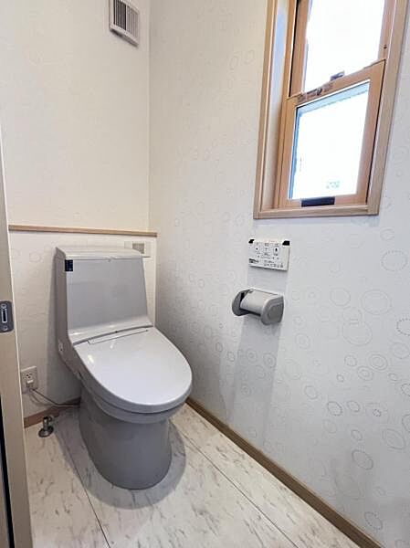 トイレを拡大表示