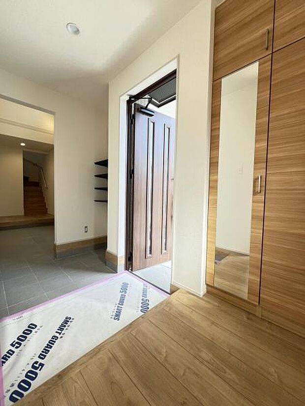 いつも気持ちよくご家族を迎えられる玄関です。