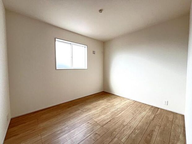 子供部屋にもちょうど良い大きさのお部屋です。