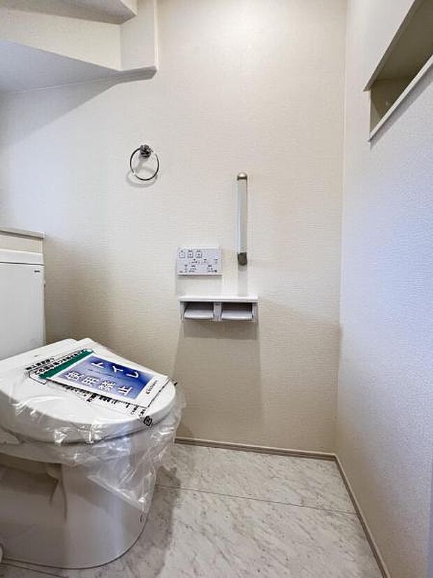 ほっと安らげるトイレ空間です。