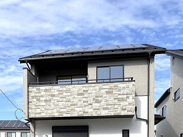太陽光発電付き住宅です。