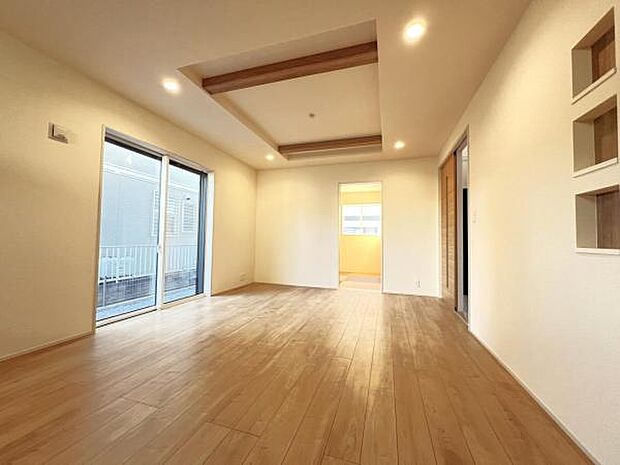 リビングダイニングになります。ご家族そろっての素敵な空間になりそうですね。