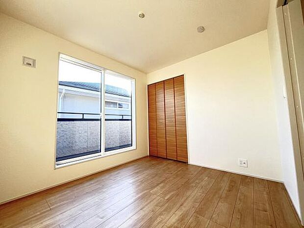 子供部屋にもちょうど良い大きさのお部屋です。