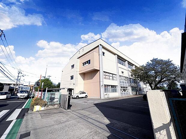 宇都宮市立五代小学校まで約112m（徒歩2分）