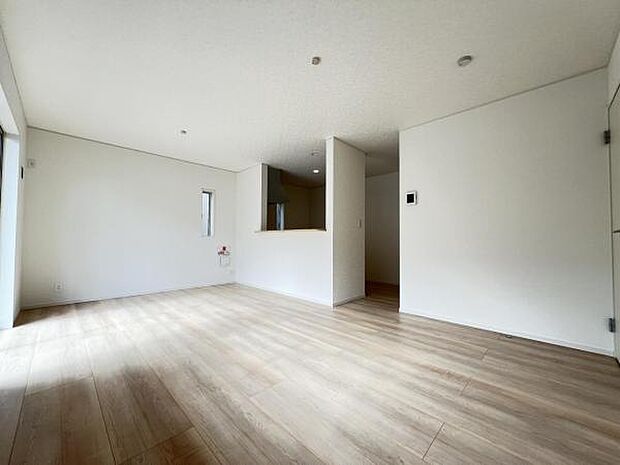 家族団らんの場所としてゆったりと居心地の良いリビングです。