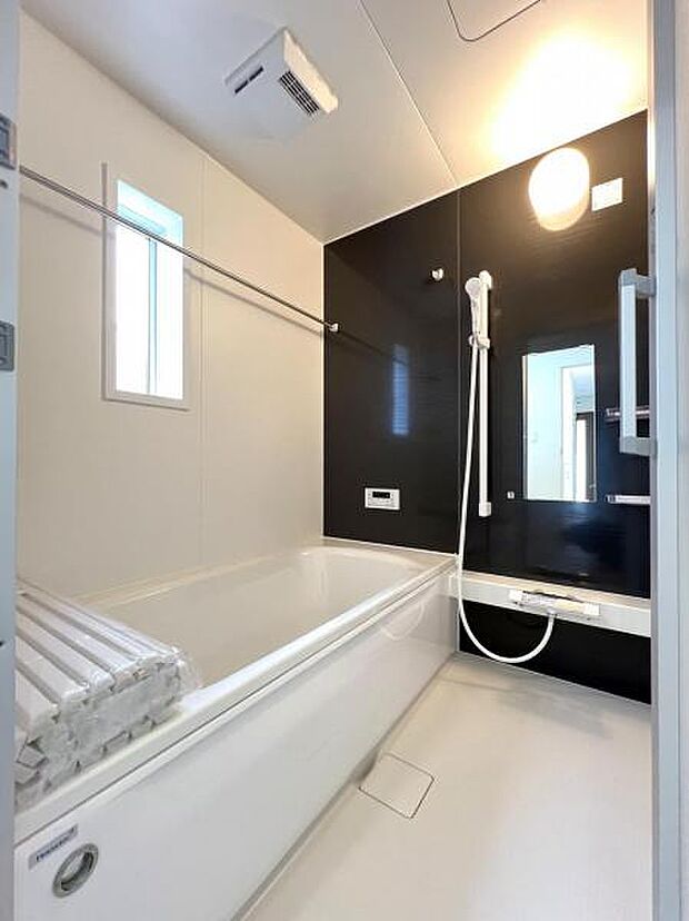 お風呂でほっとひといき。1日の疲れを癒しましょう。