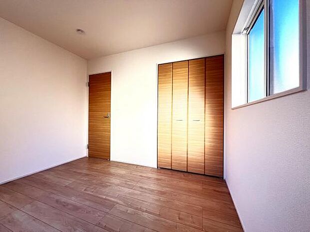 子供部屋や趣味の部屋など用途に合わせてお使いいただけます。