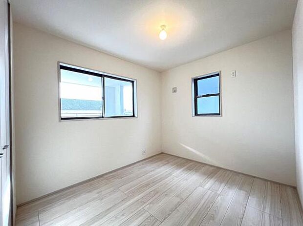 子供部屋にもちょうど良い大きさのお部屋です。