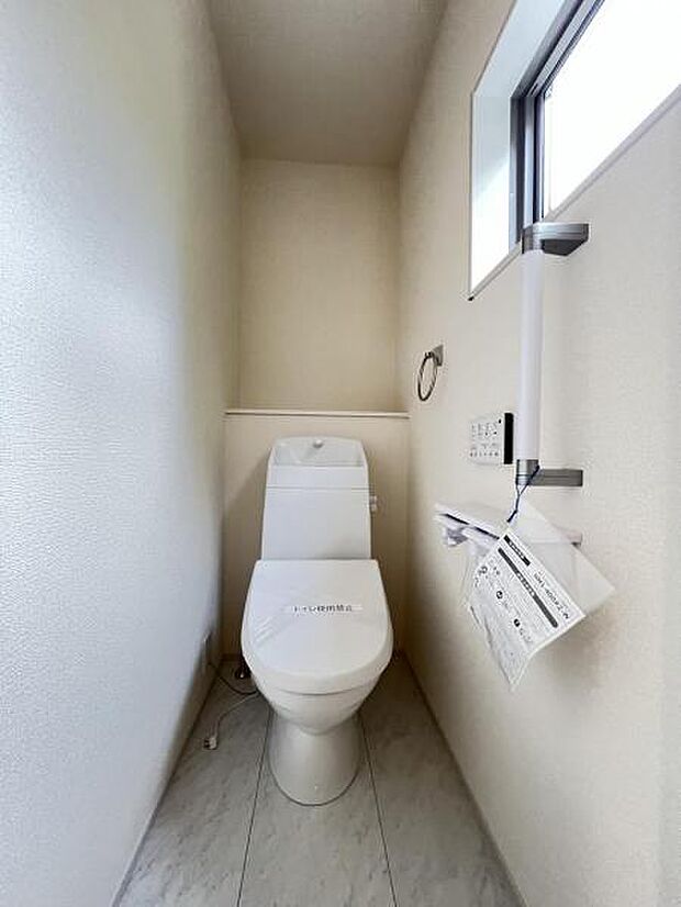 ほっと安らげるトイレ空間です。