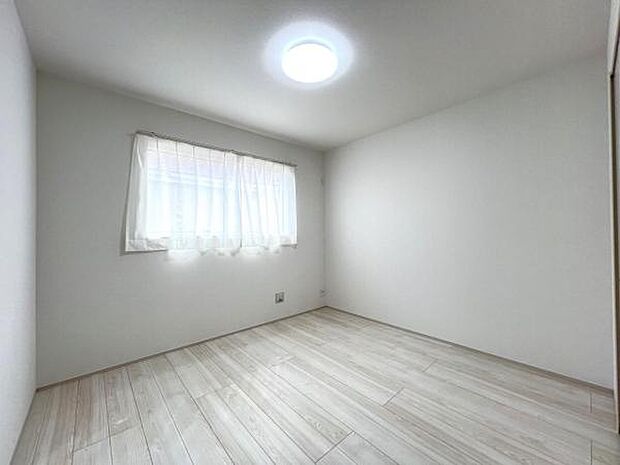子供部屋にもちょうど良い大きさのお部屋です。