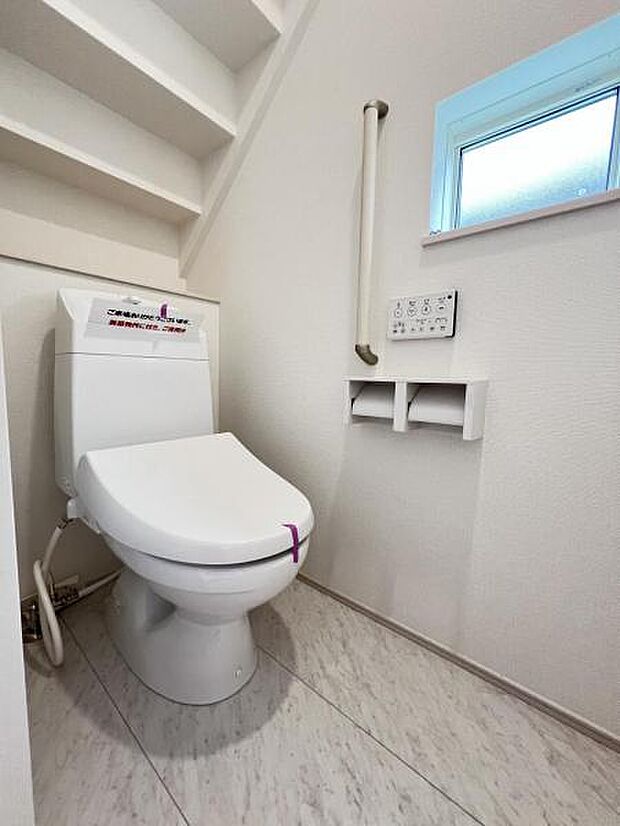 ほっと安らげるトイレ空間です。