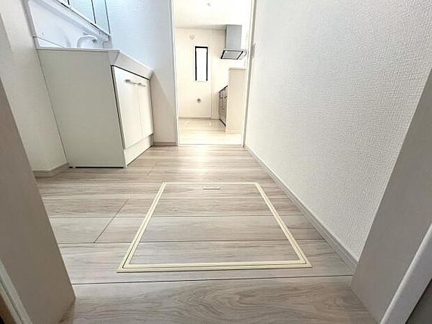 洗面・脱衣所は1階にございます。