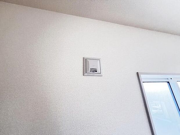 24時間換気は各部屋についております。