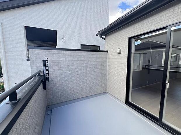 お洗濯ものを気持ち良く太陽の光で干せるのが嬉しいですね。