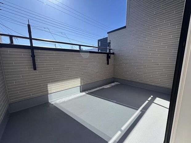 お洗濯ものを気持ち良く太陽の光で干せるのが嬉しいですね。