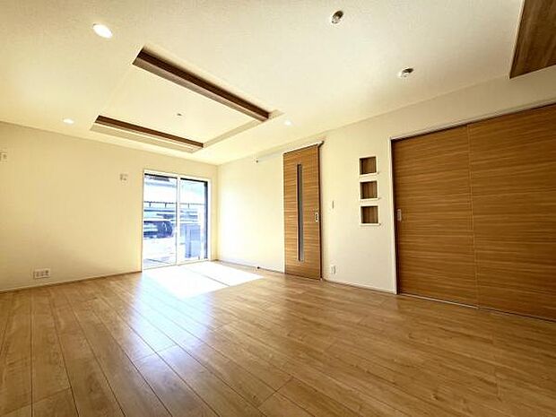 ご家族の温かい時間を演出するダイニングスペースです。