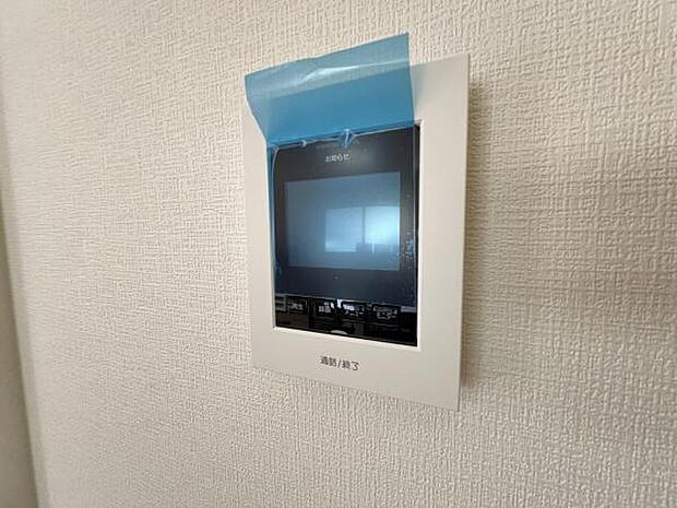 訪問者を確認できるTVモニター付きインターフォンです。