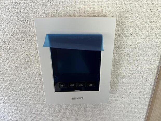 訪問者を確認できるTVモニター付きインターフォンです。